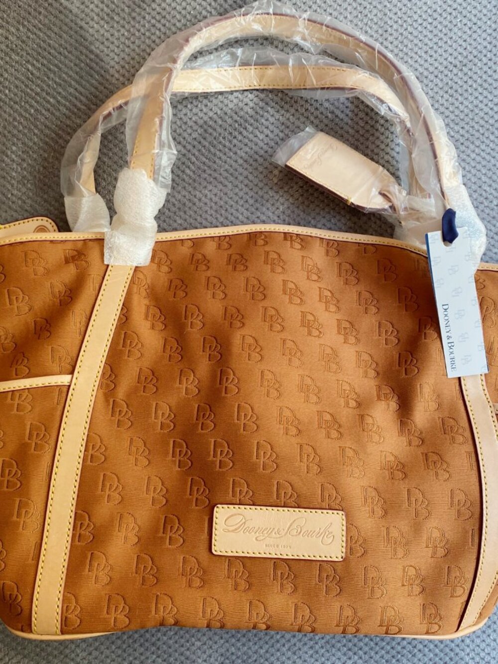 NWT Dooney & Bourke brown logo tote with cosmetic bag and key ring